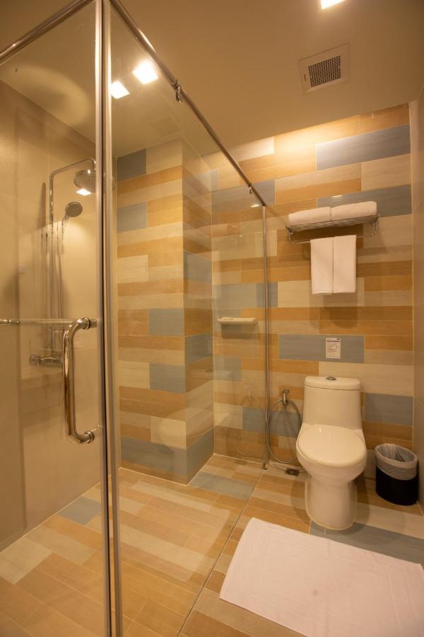 Habitación Familiar con acceso a la piscina
